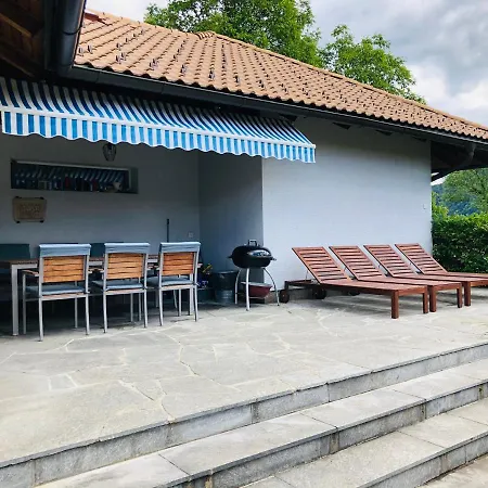 Am Villa *